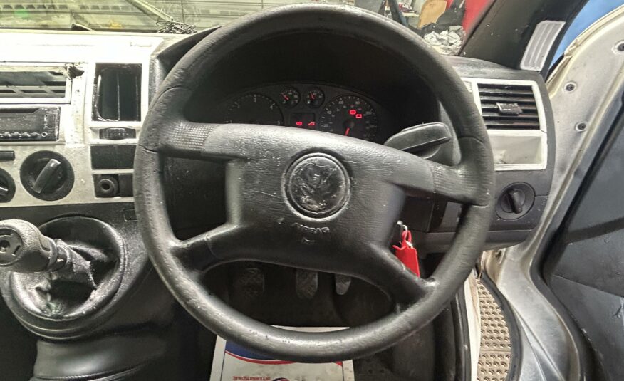 2005 VOLKSWAGEN TRANSPORTER T28 85 TDI