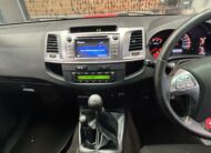 2016 TOYOTA HILUX INVINCIBLE D-4D 4X4 DCB INVINCIBLE D-4D 4X4 DCB