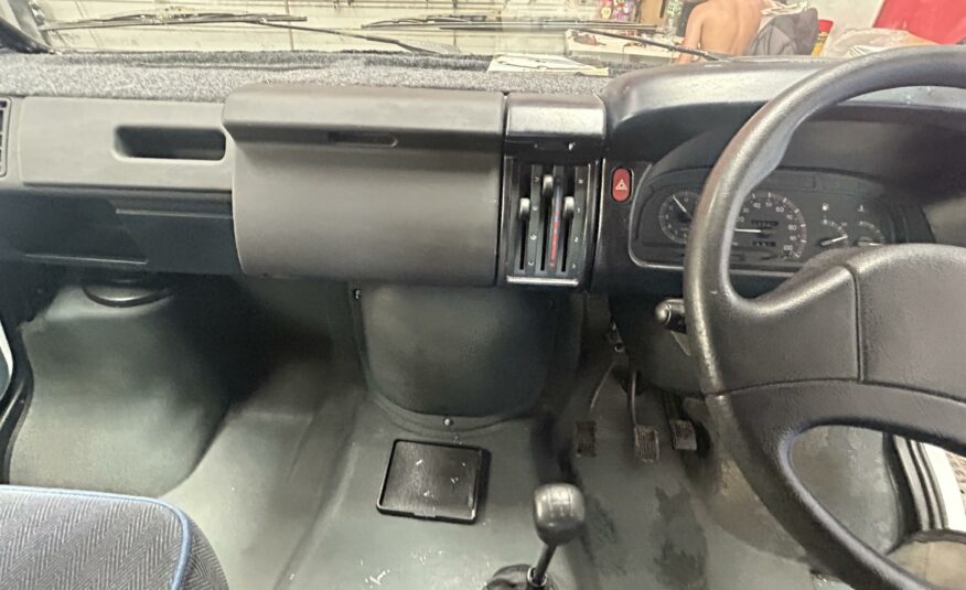 1995 RENAULT TRAFIC T1100D SWB