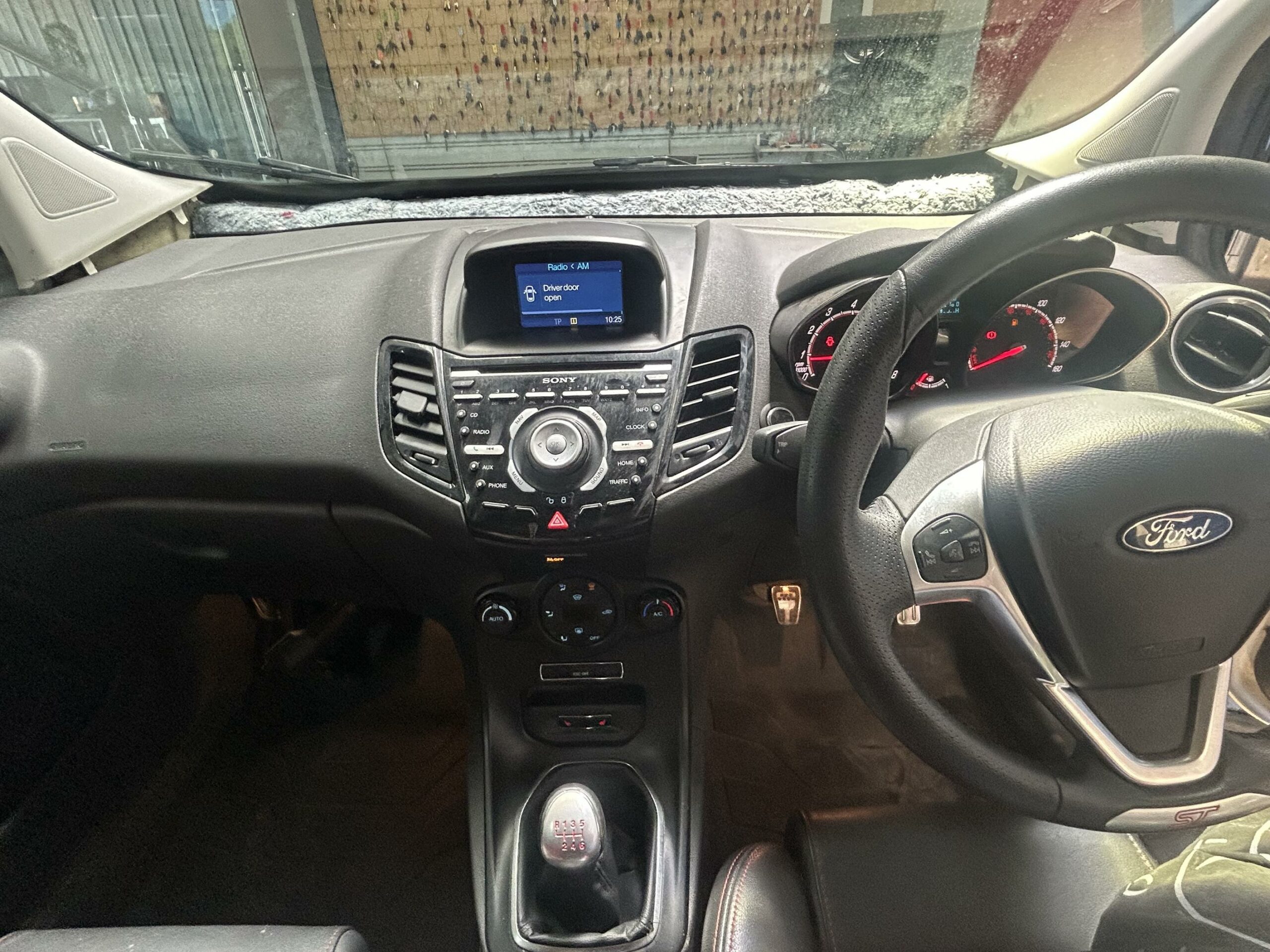 2018 Ford Transit Courier Transit Courier Limited TDCi – HJ68VHA
