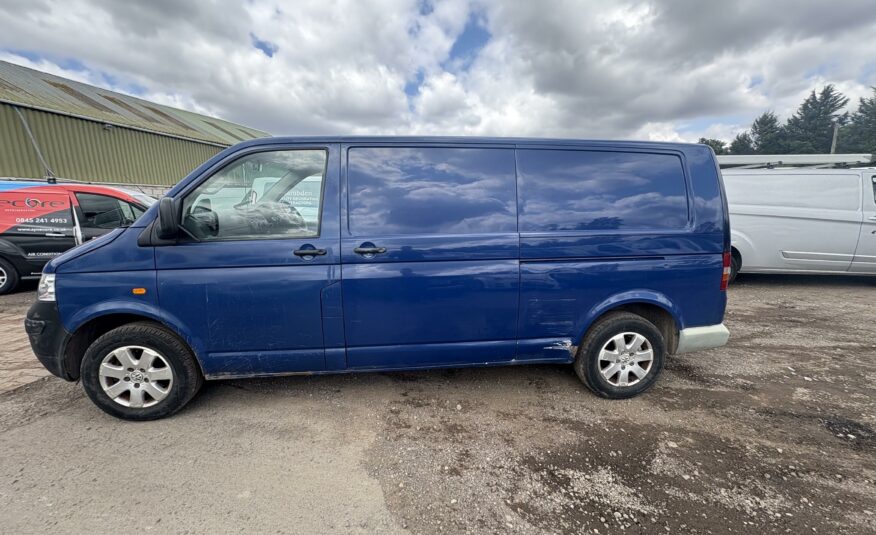 2004 VOLKSWAGEN TRANSPORTER T5 2.5 TDI
