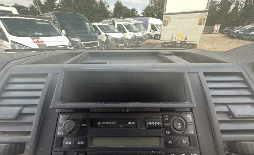 2004 VOLKSWAGEN TRANSPORTER T26 85 TDI
