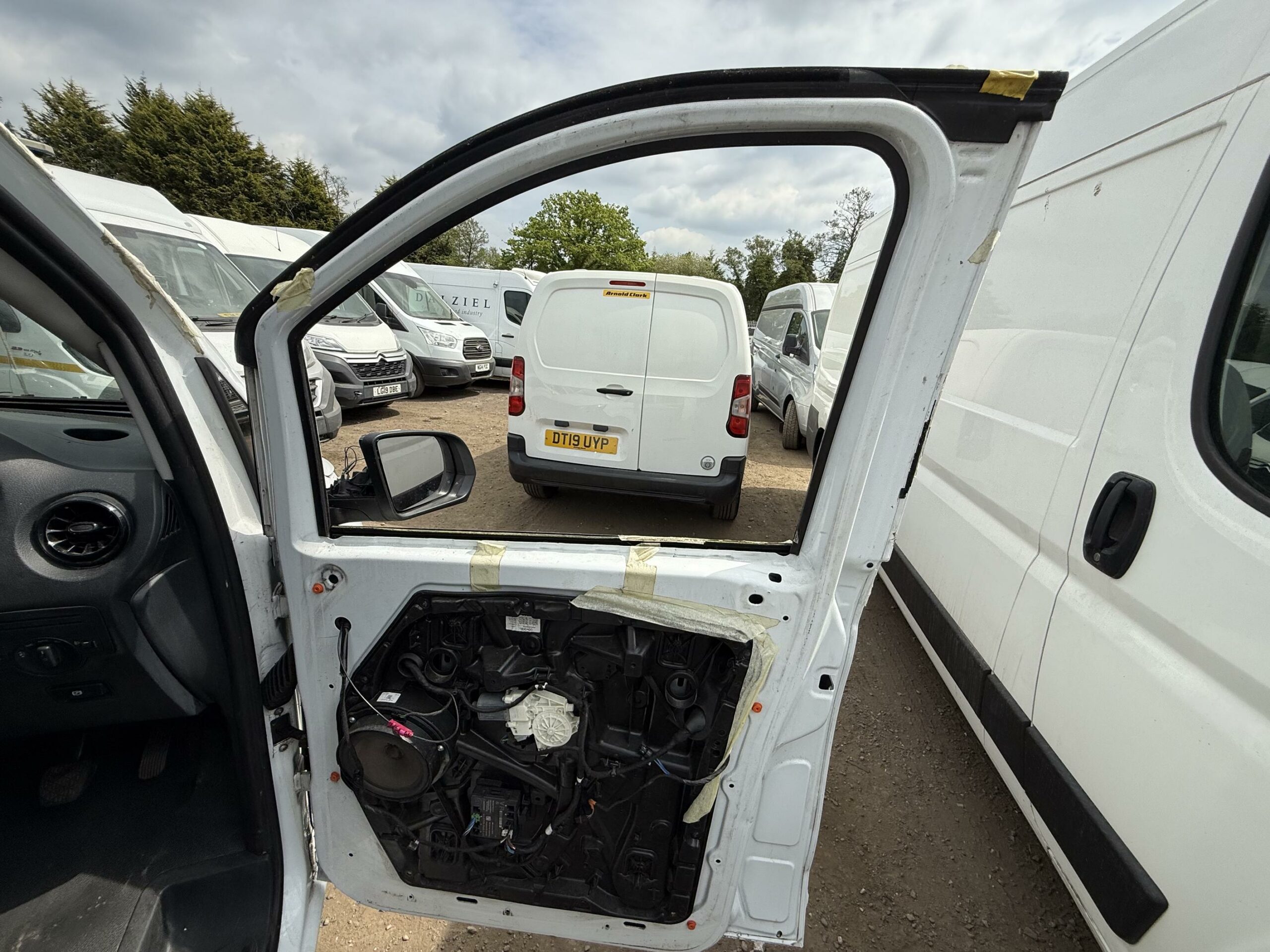 2021 Mercedes-Benz Vito Vito 110 Progressive CDI – NK71YLH