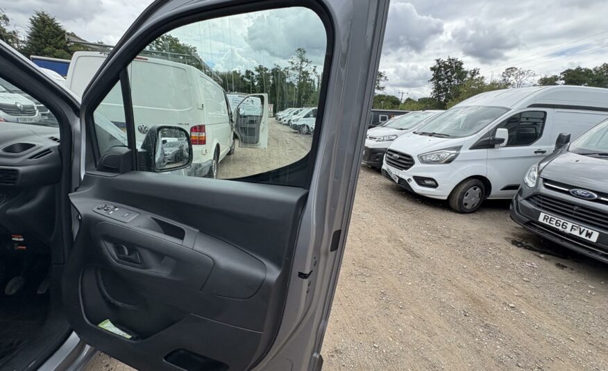 2022 VAUXHALL COMBO 2300 SPORTIVE TD 2300 SPORTIVE TD