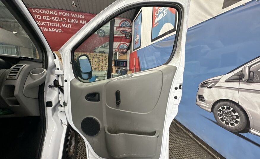2012 VAUXHALL VIVARO 2700 CDTI 113 SWB