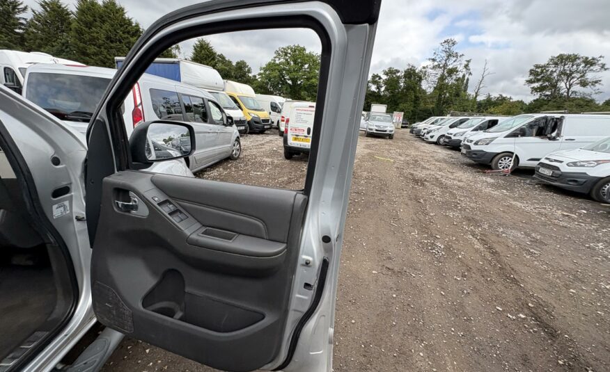 2015 NISSAN NAVARA OUTLOW
