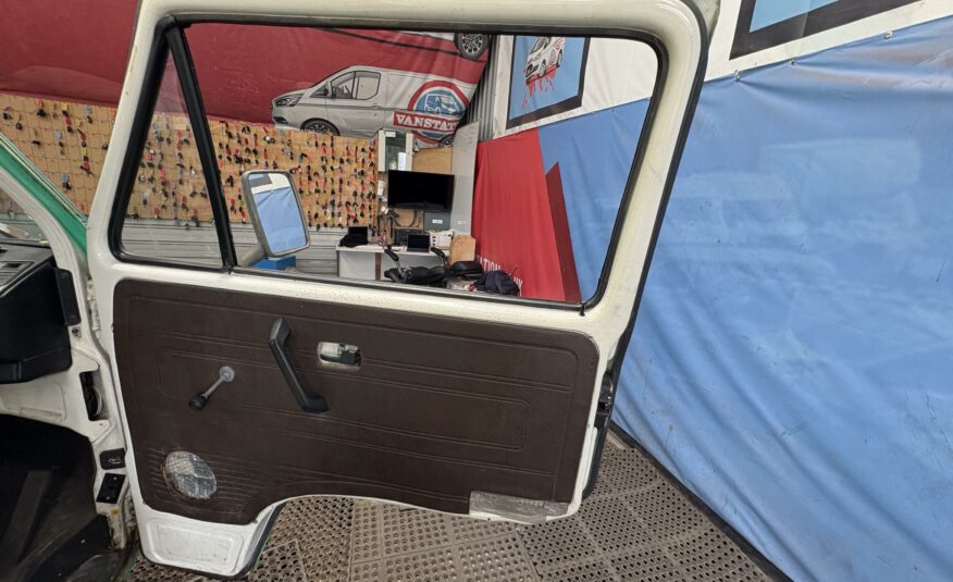 1987 VOLKSWAGEN TRANSPORTER