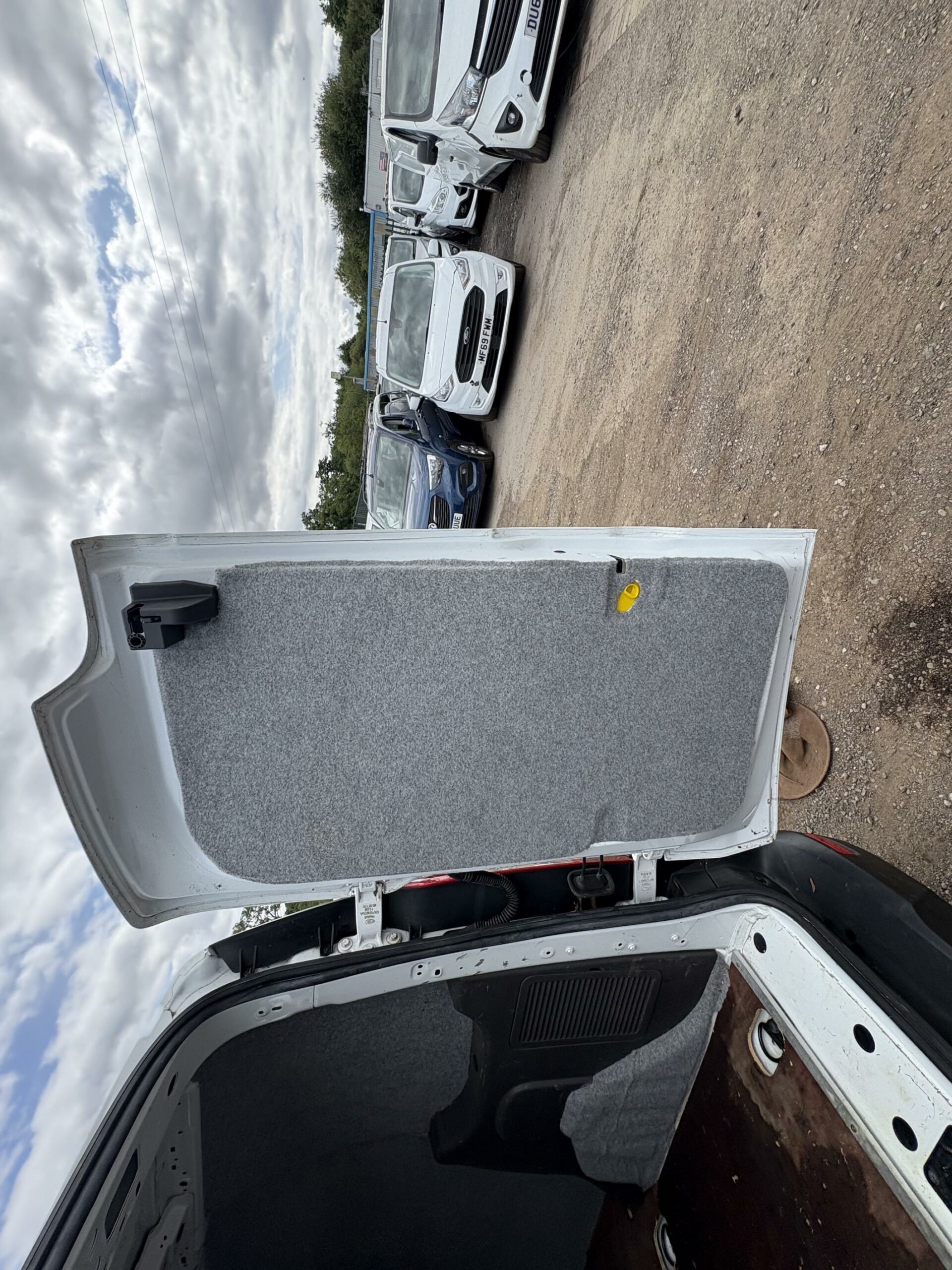 2020 Ford Transit Connect Transit Connect 200 Base TDCi – HJ70NVD