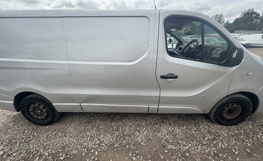 2015 VAUXHALL VIVARO 2900 L2H1 CDTI P/V SPORTIVE