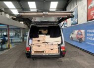 VOLKSWAGEN TRANSPORTER CARAVELLE