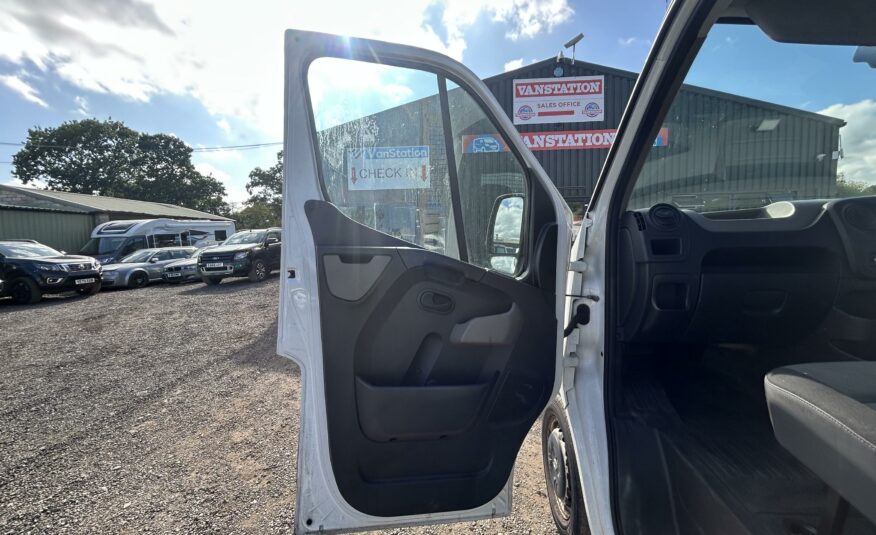 2012 RENAULT MASTER 125.35 LWB