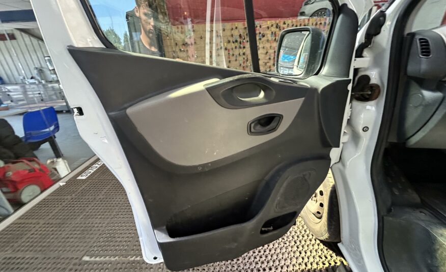 2015 RENAULT TRAFIC SL27 BUSINESS+ NRG DCI