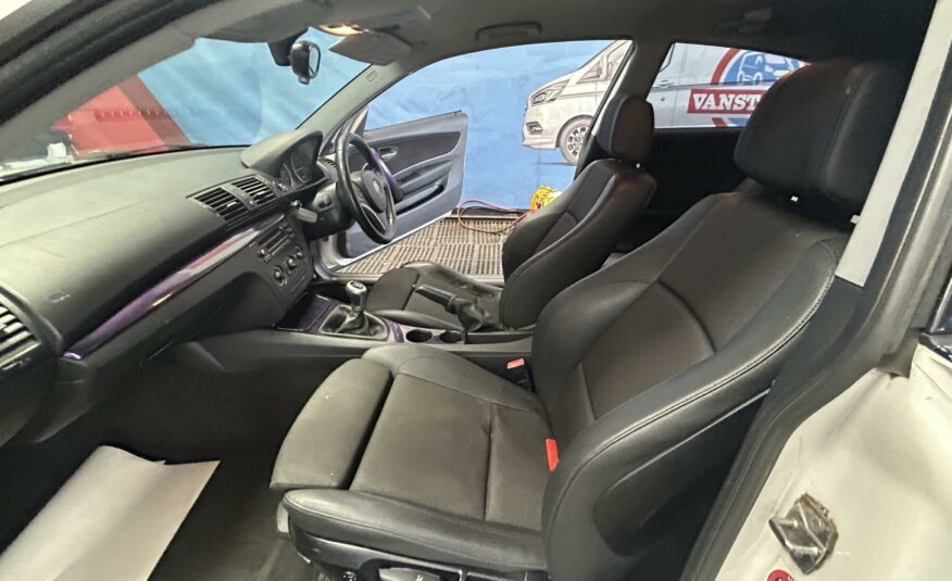 2009 BMW 1 SERIES 116D