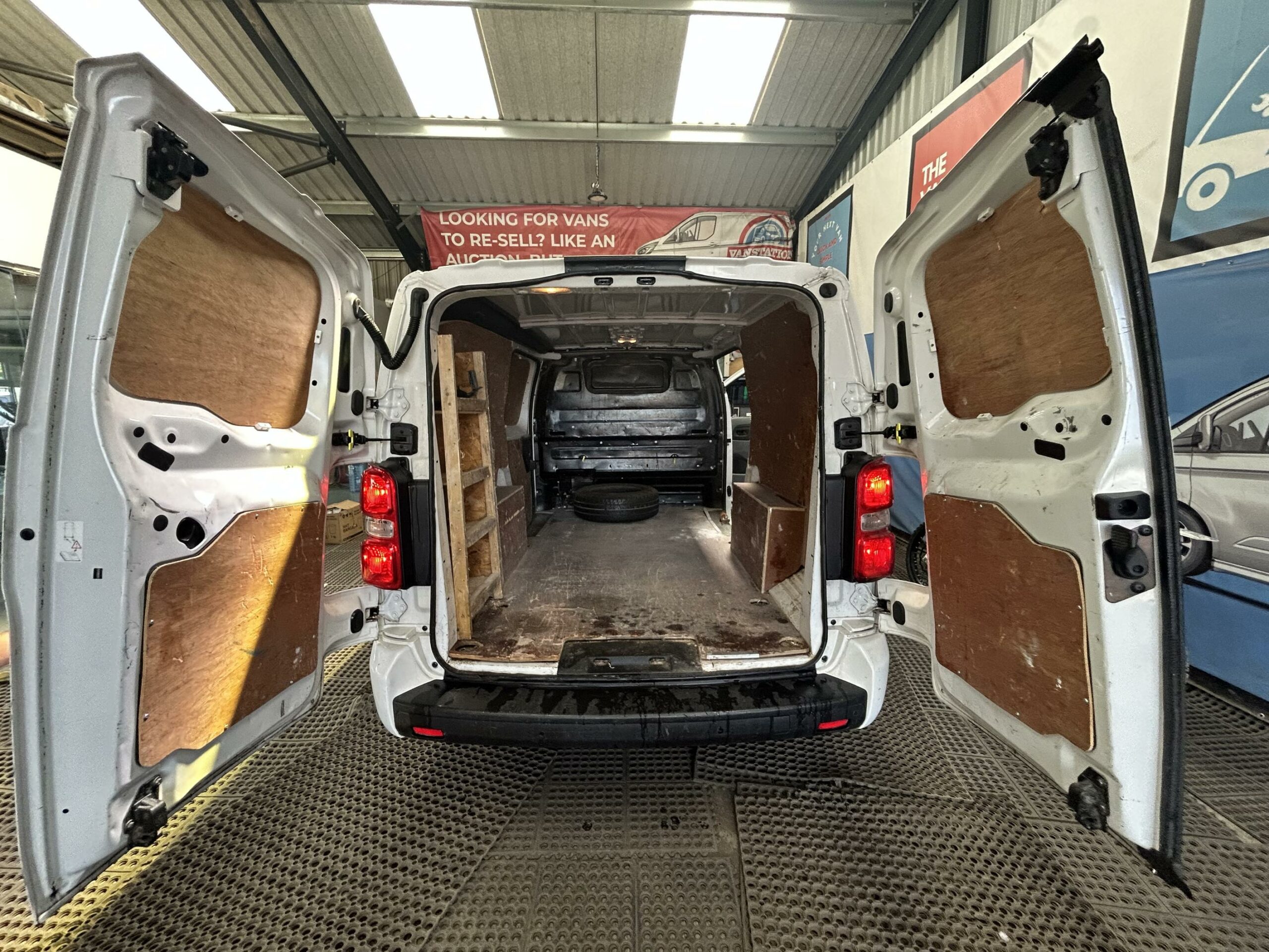 2019 Vauxhall Vivaro Vivaro 3100 Sportive S/S – FM19VYF