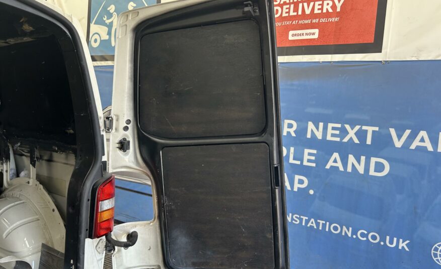 2005 VOLKSWAGEN TRANSPORTER T28 85 TDI