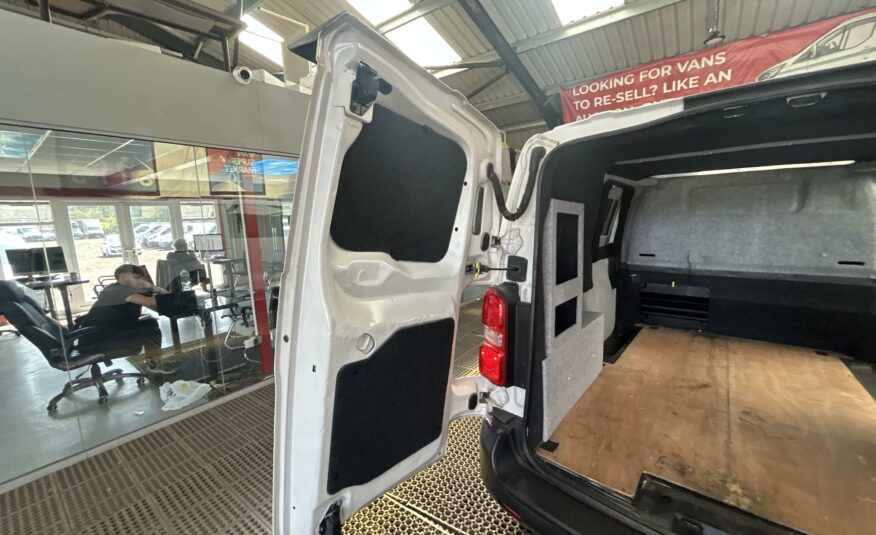 2017 PEUGEOT EXPERT PRO STANDARD BLUE HDI