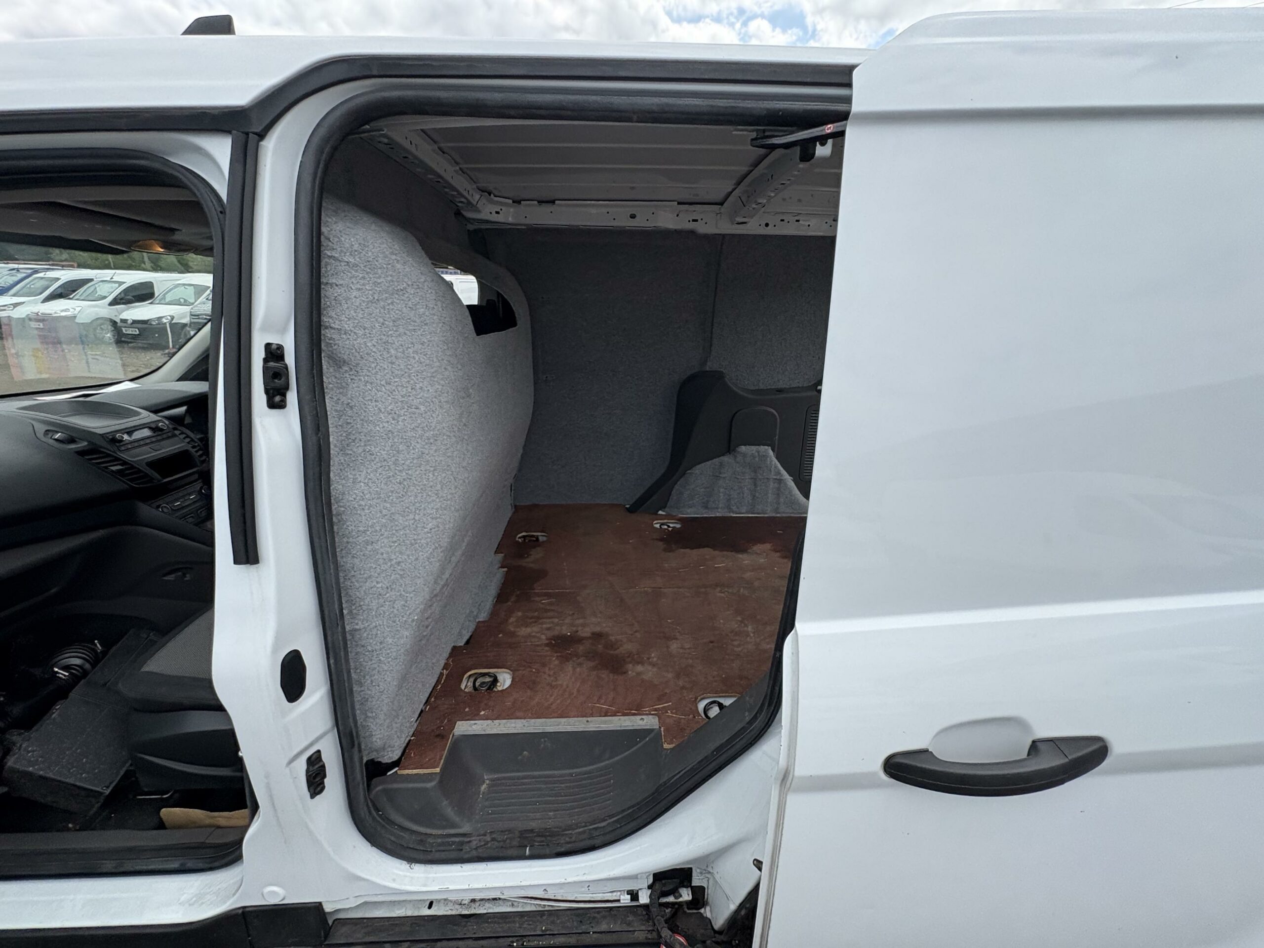2020 Ford Transit Connect Transit Connect 200 Base TDCi – HJ70NVD