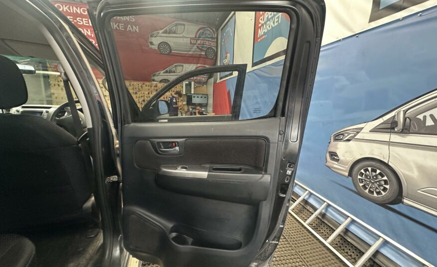 2016 TOYOTA HILUX ICON D-4D 4X4 DCB