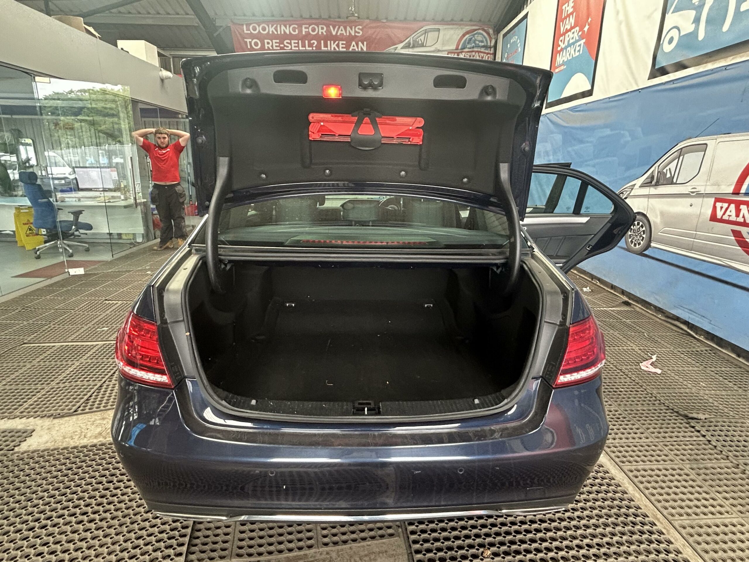 2015 Mercedes-Benz E-Class E220 SE Bluetec Auto – KS64FTD
