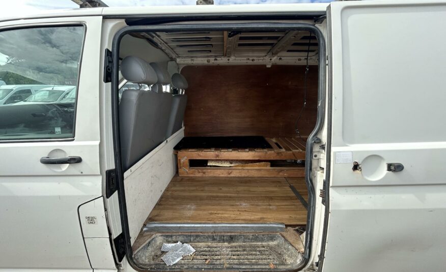 2005 VOLKSWAGEN T-SPORTER T30 104 TDI LWB