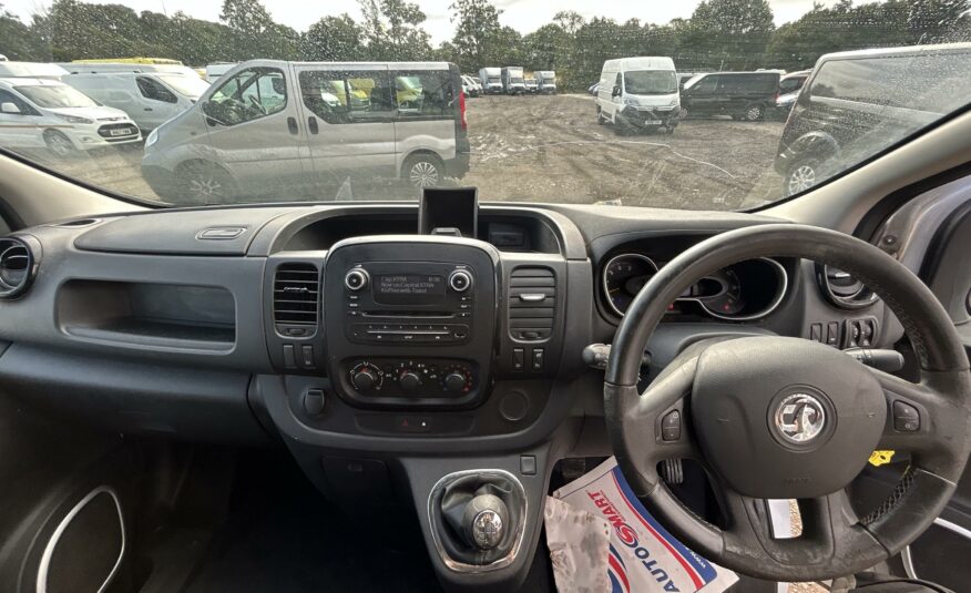 2016 VAUXHALL VIVARO TRAFFIC