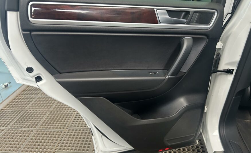 VOLKSWAGEN TOUAREG V6 SE TDI BLUEMOTION TECHNOLOGY