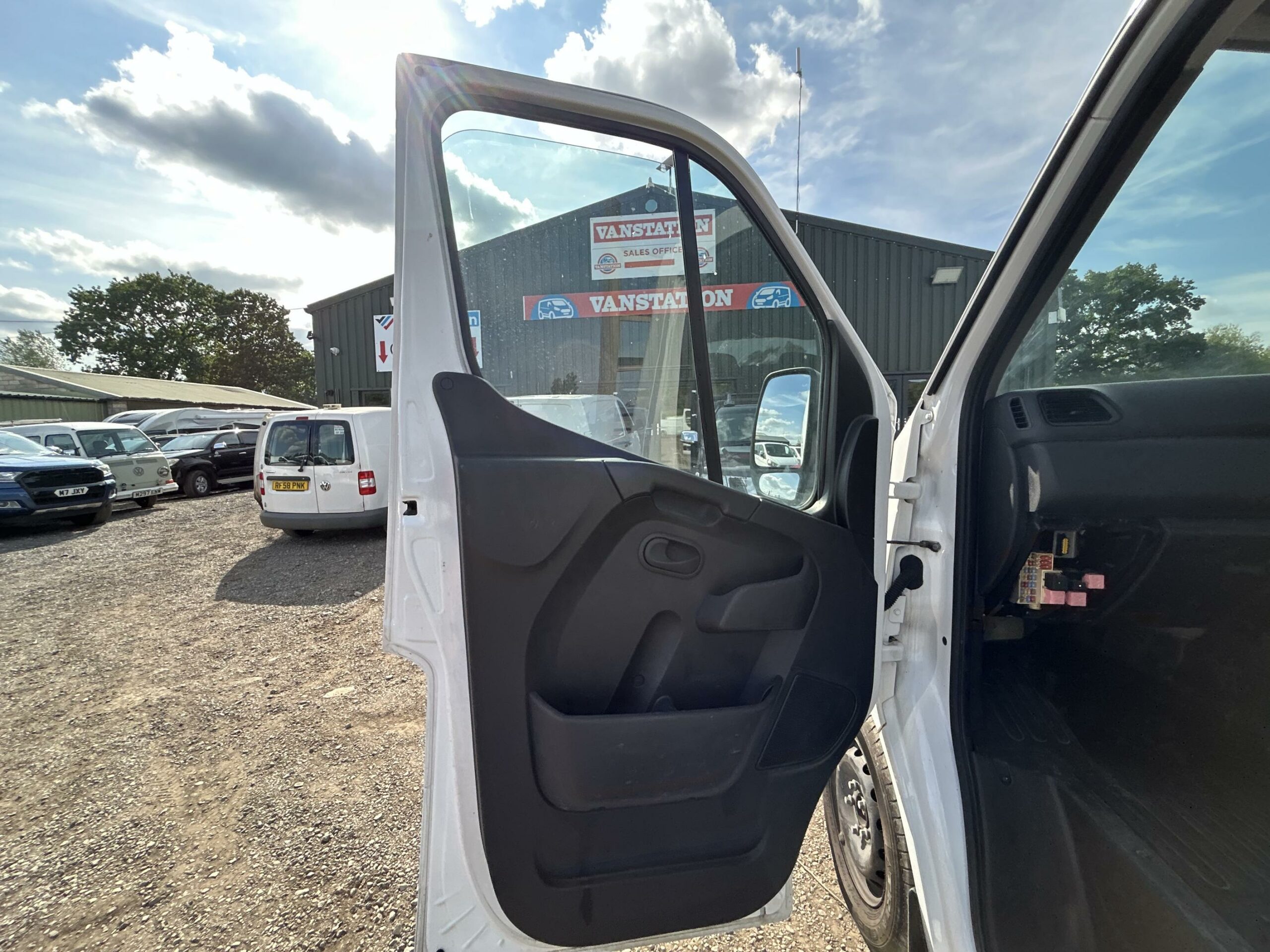 2020 Renault Master Master LL35 Business dCi – FX70FAU