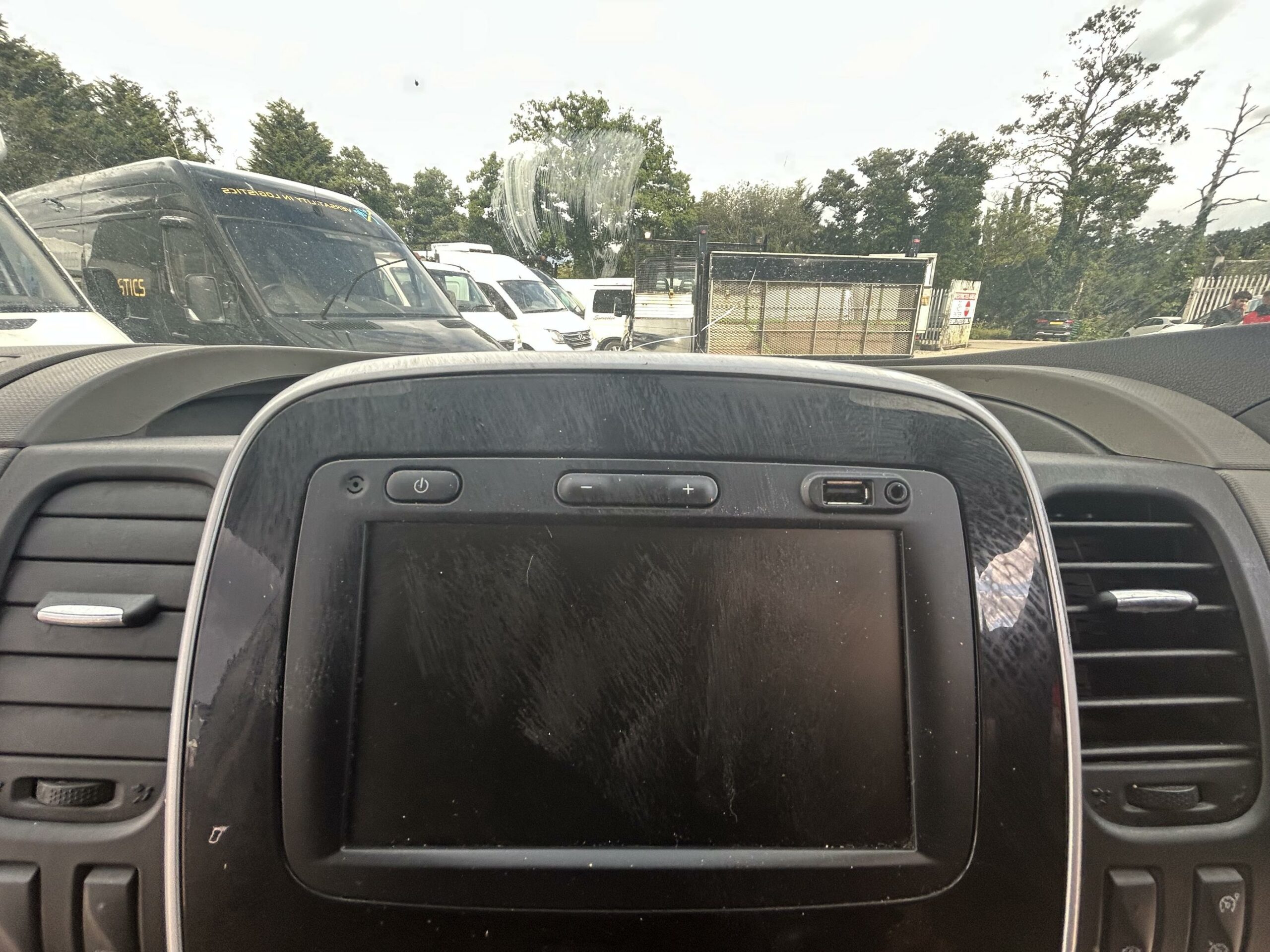 2019 Renault Trafic Trafic SL27 Sport Nav Energy dCi – YT19TOZ