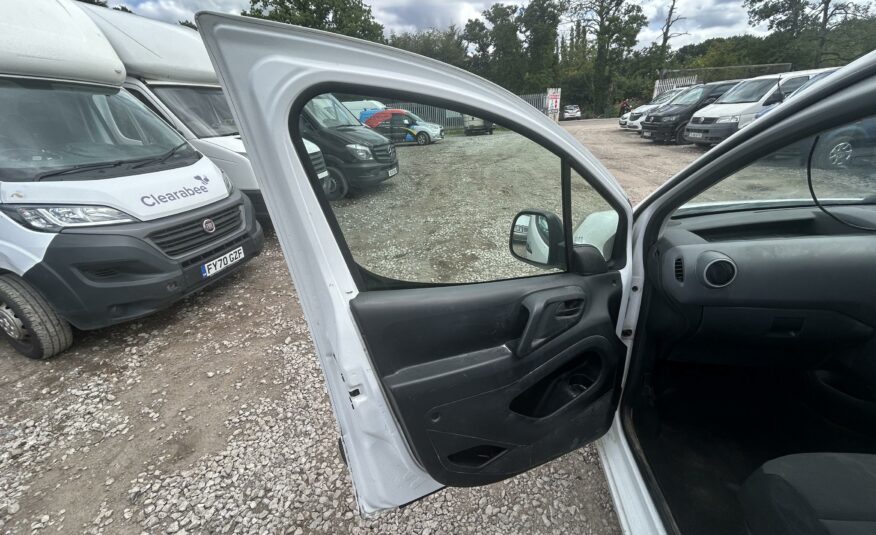 2018 PEUGEOT PARTNER PROFESSION L1 BLUE HDI