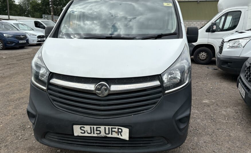2015 VAUXHALL VIVARO 2700 CDTI