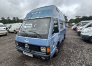 1991 MERCEDES 208D