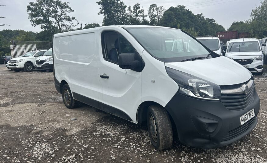2017 VAUXHALL VIVARO 2700 CDTI