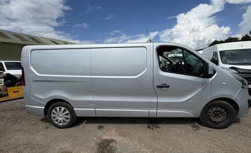 2017 VAUXHALL VIVARO 2900 SPORTIVE CDTI