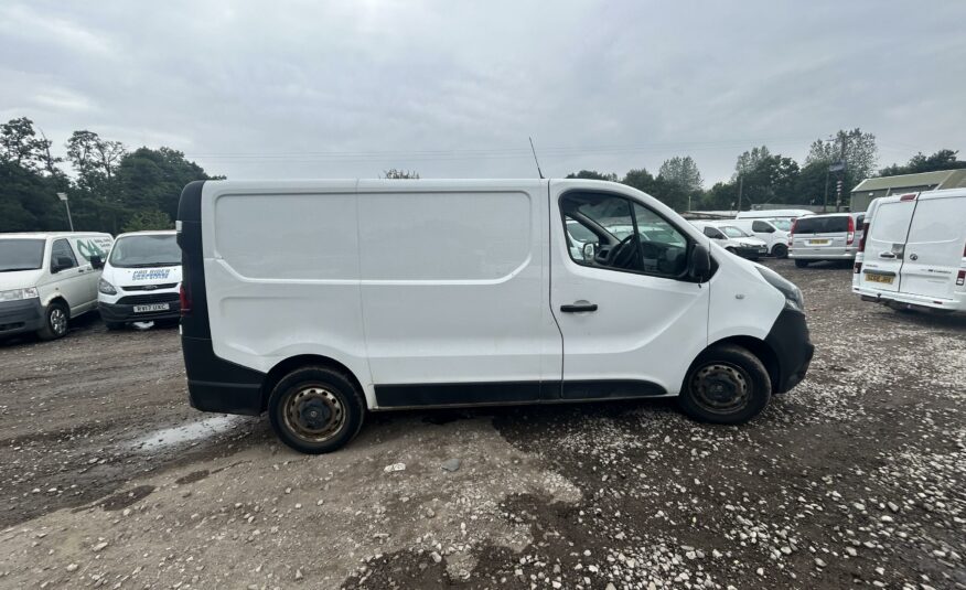 2017 VAUXHALL VIVARO 2700 CDTI