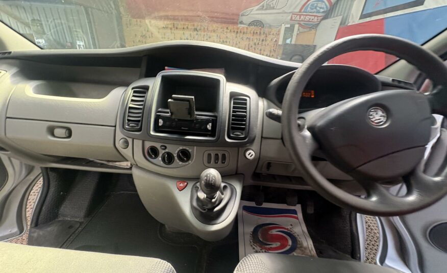 2011 VAUXHALL VIVARO 2900 CDTI P/V