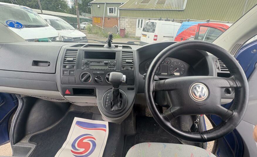 2004 VOLKSWAGEN TRANSPORTER T5 2.5 TDI