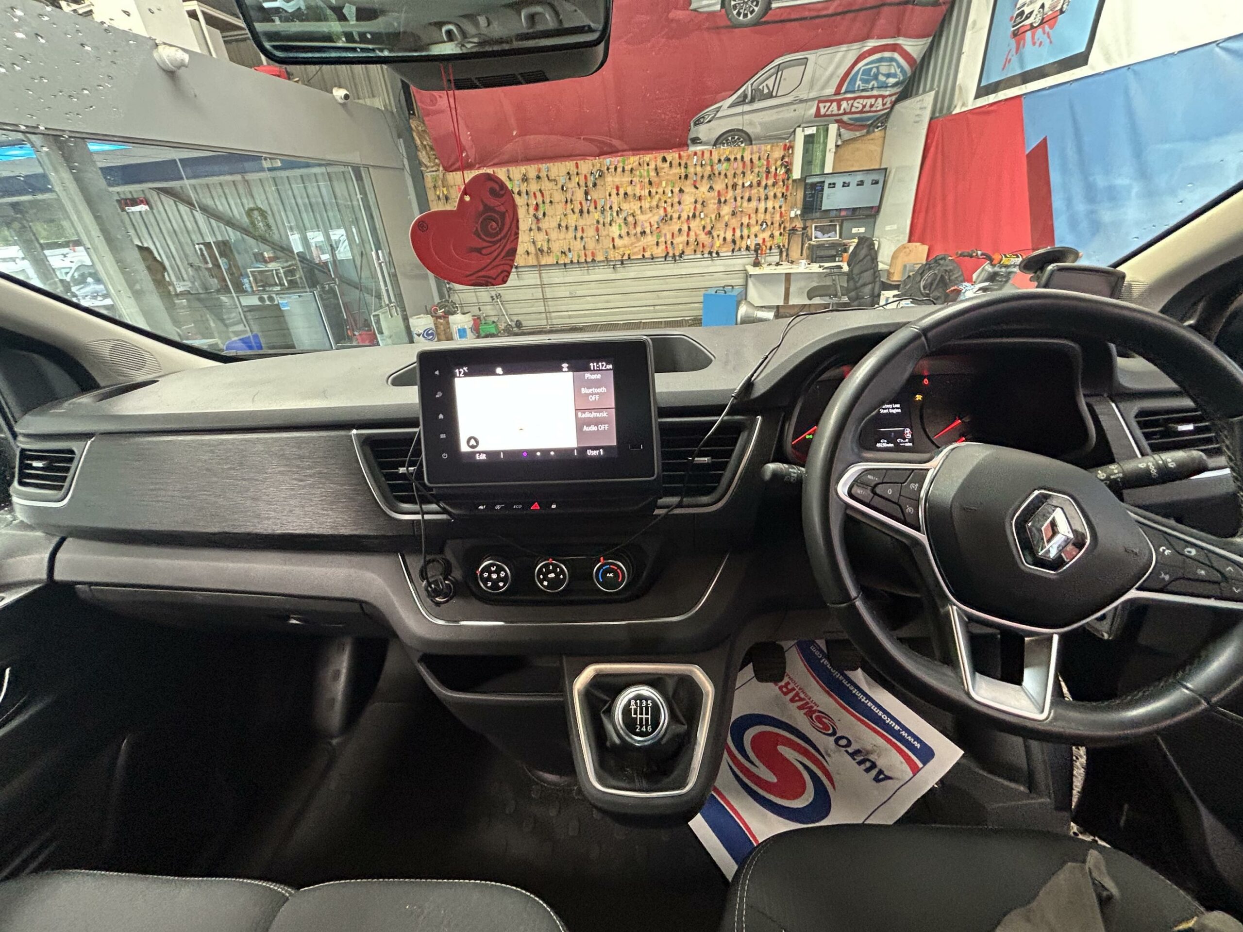 2022 Renault Trafic – Model: Trafic SL28 Sport Blue DCI – OU22AOE