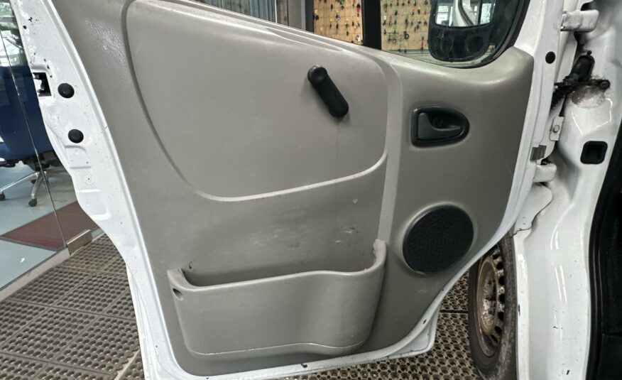 2012 VAUXHALL VIVARO 2700 CDTI 113 SWB