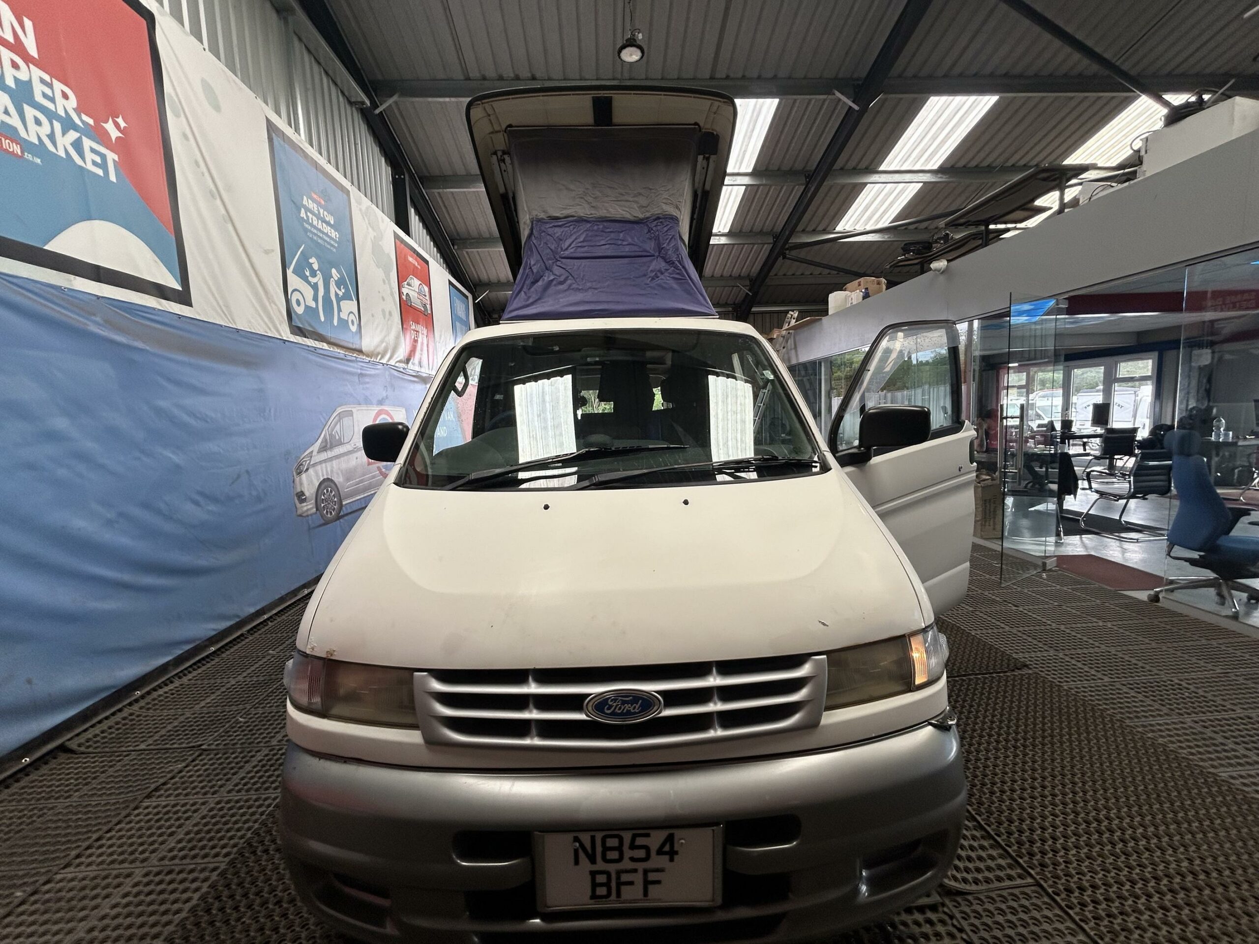 1996 – N854BFF
