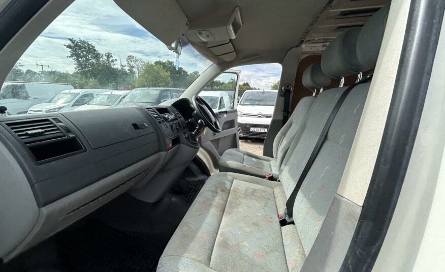 2005 VOLKSWAGEN T-SPORTER T30 104 TDI LWB