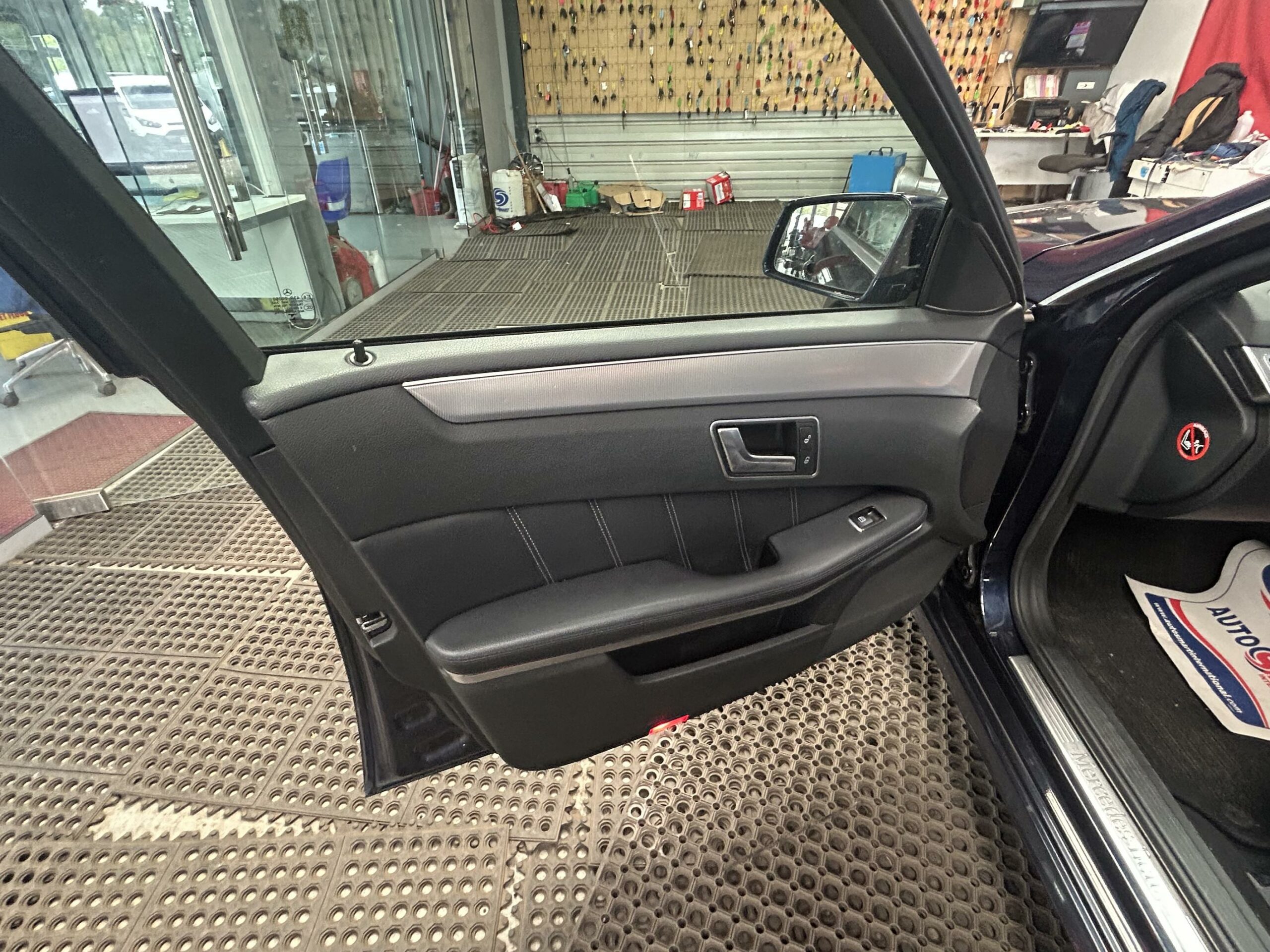 2015 Mercedes-Benz E-Class E220 SE Bluetec Auto – KS64FTD