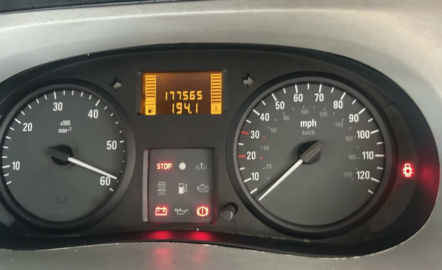 2005 VAUXHALL VIVARO DTI 2900 LWB P/V