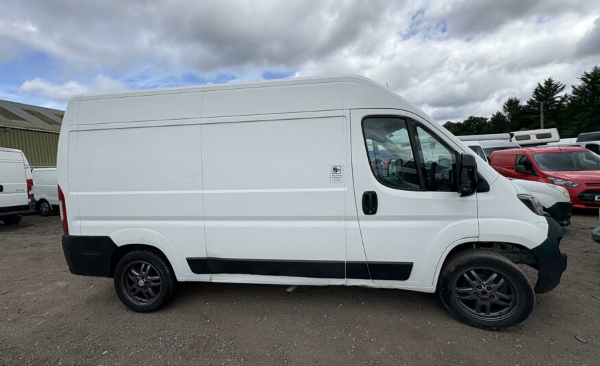 2018 PEUGEOT BOXER 335 L2H2 BLUE HDI