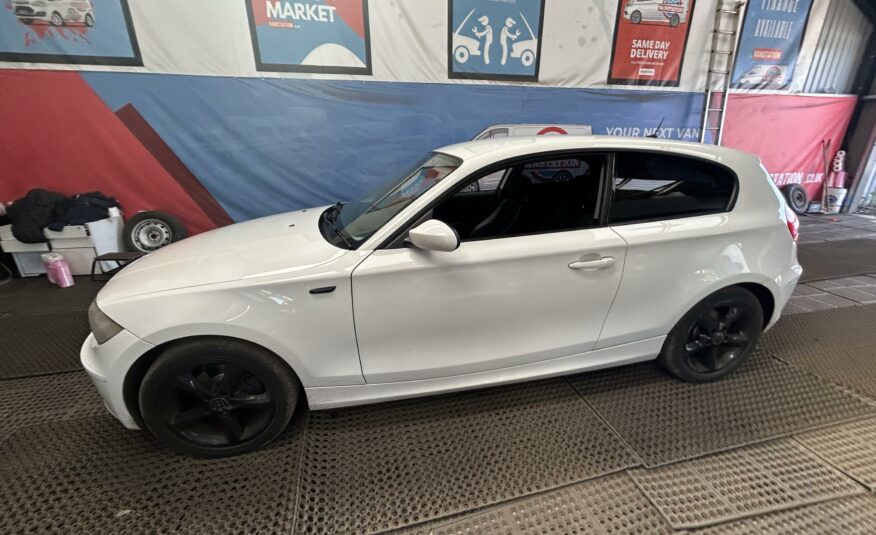 2009 BMW 1 SERIES 116D