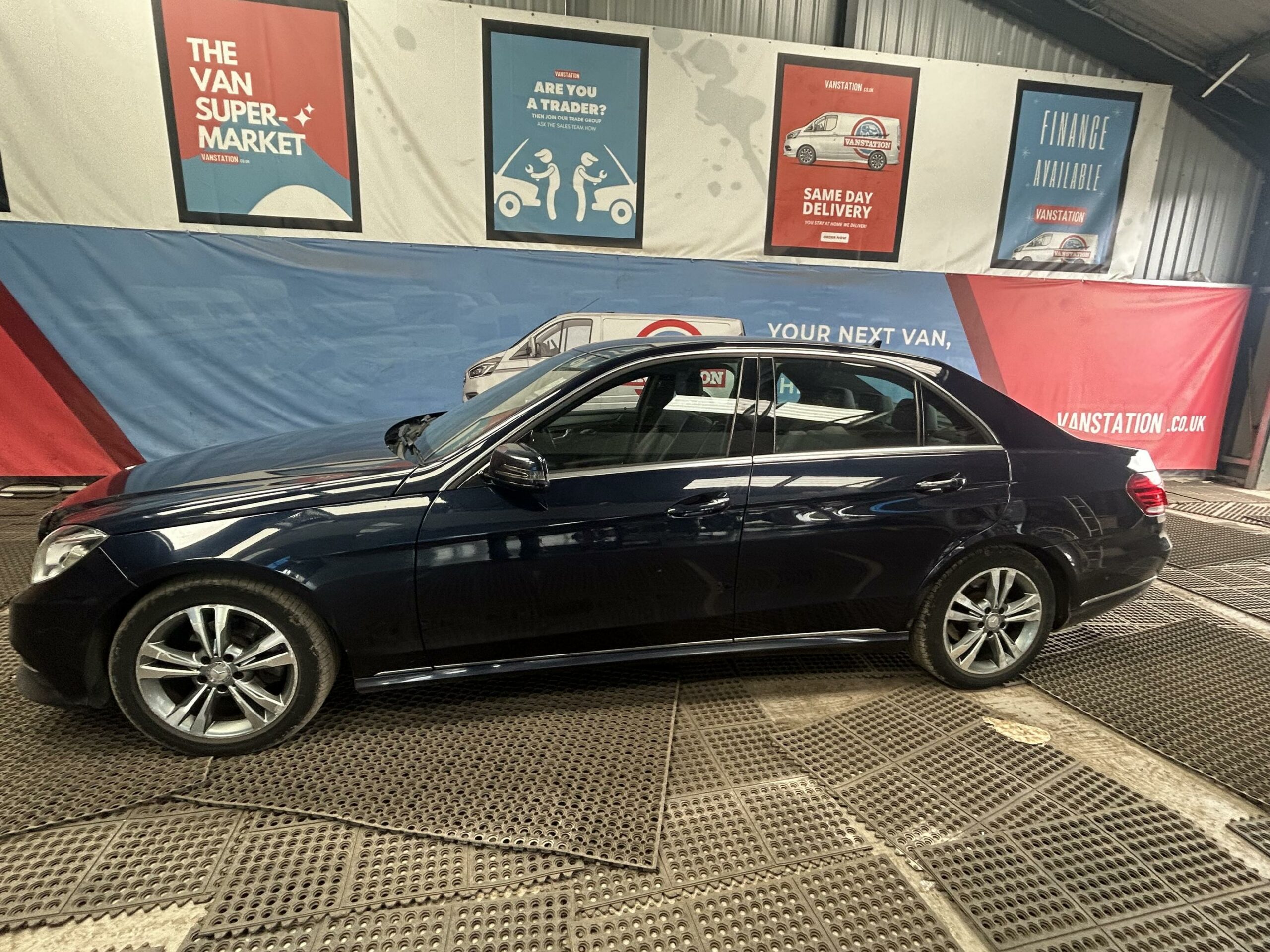 2015 Mercedes-Benz E-Class E220 SE Bluetec Auto – KS64FTD