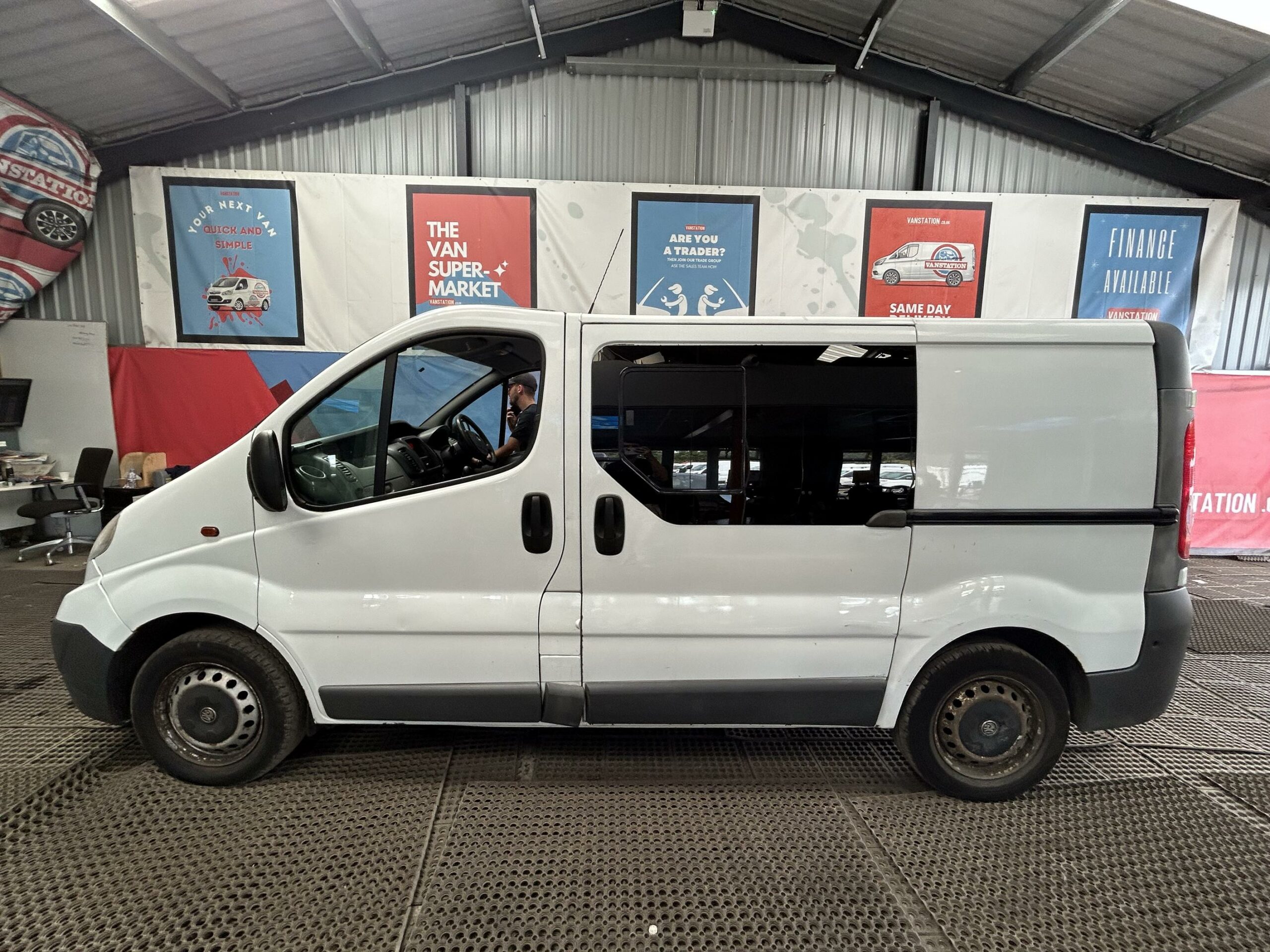 2013 Vauxhall Vivaro Vivaro 2700 CDTi 113 SWB – WV13FHB