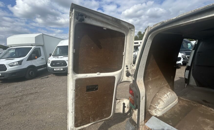 2004 VOLKSWAGEN TRANSPORTER T26 85 TDI