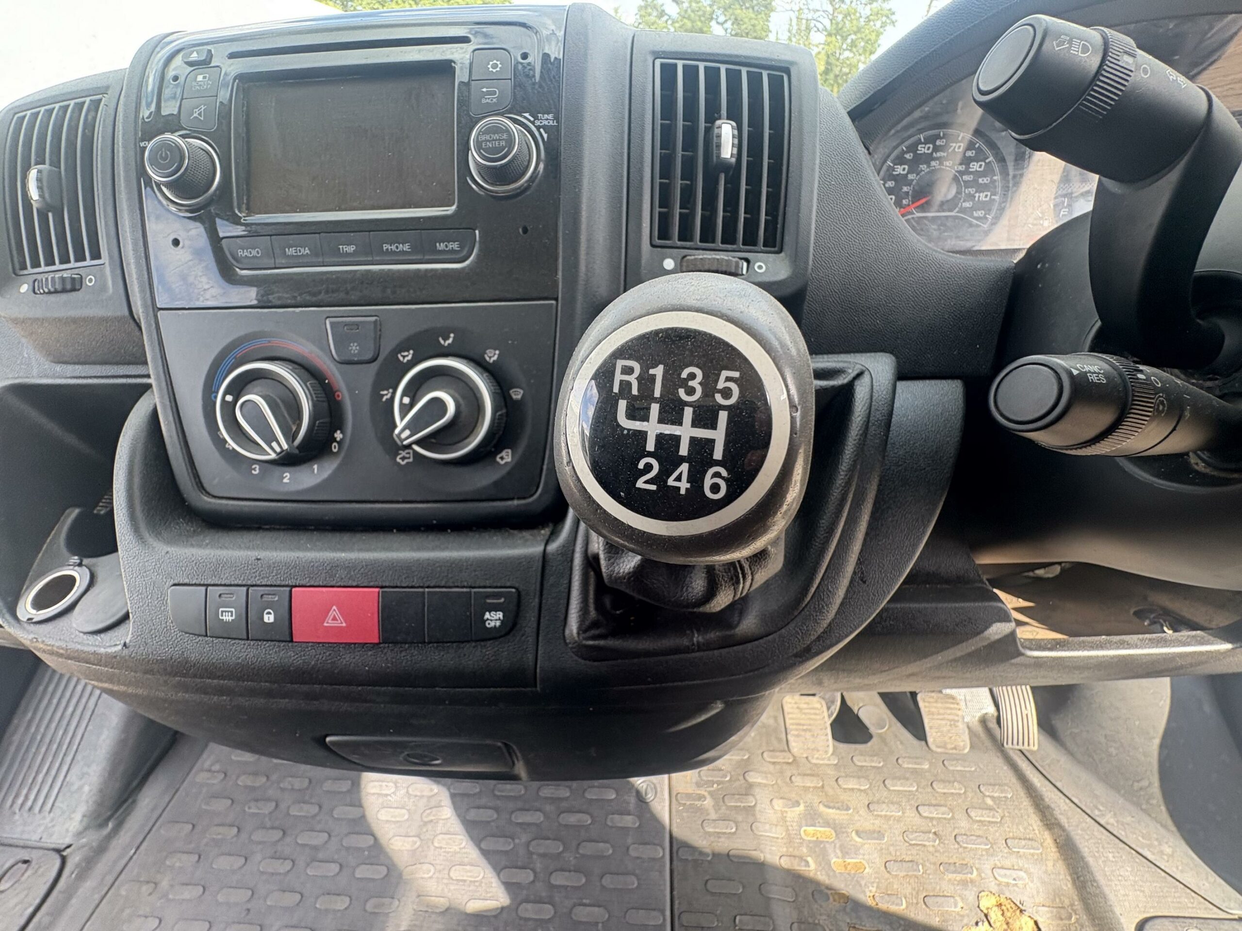 2017 Citroen Relay Relay 35 Heavy L4 Enterprise Blue HDi – MF67CFG