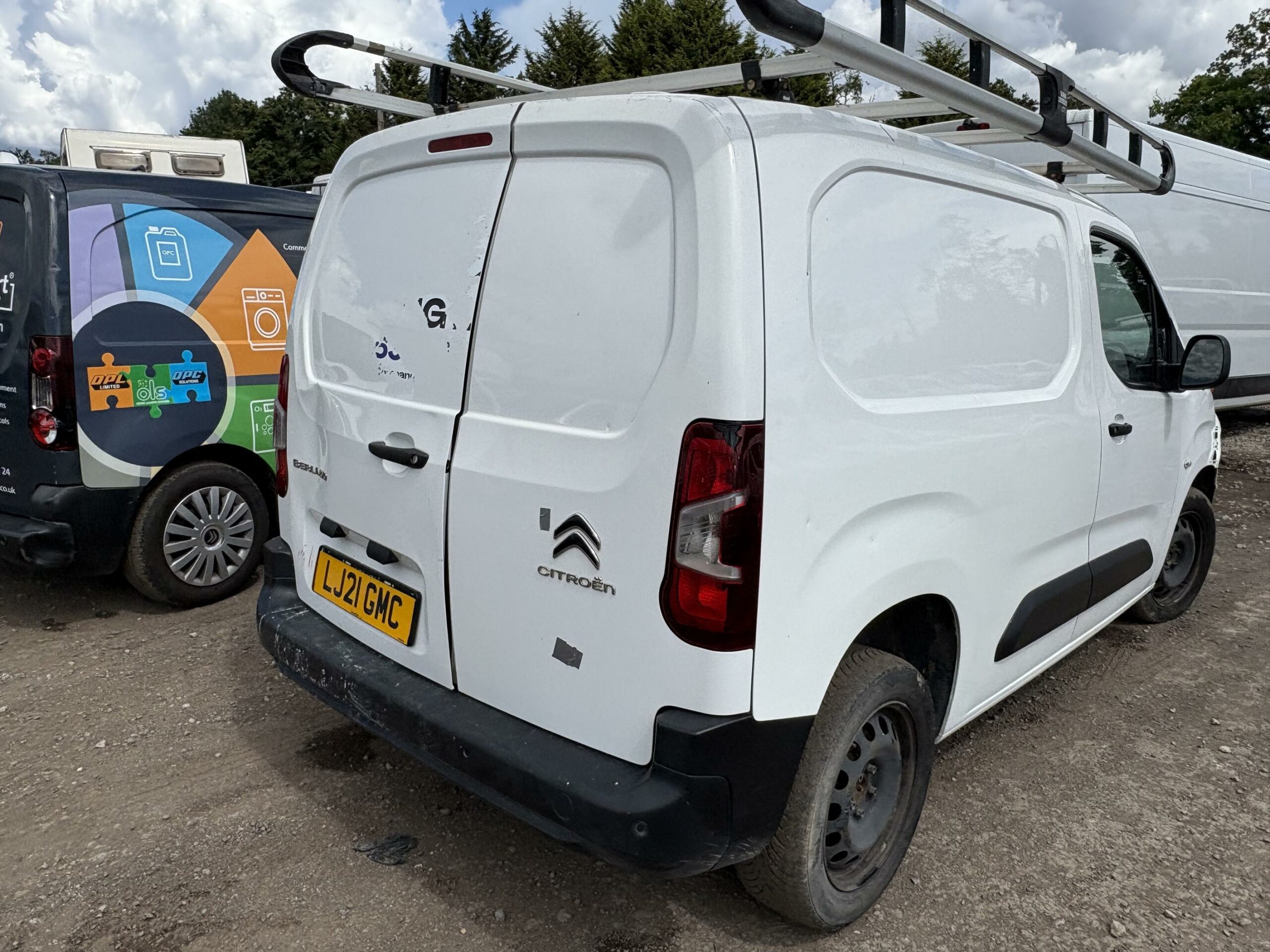 2021 Citroen Berlingo Berlingo 1000 Enterprise Blue HDi S/S Auto – LJ21GMC