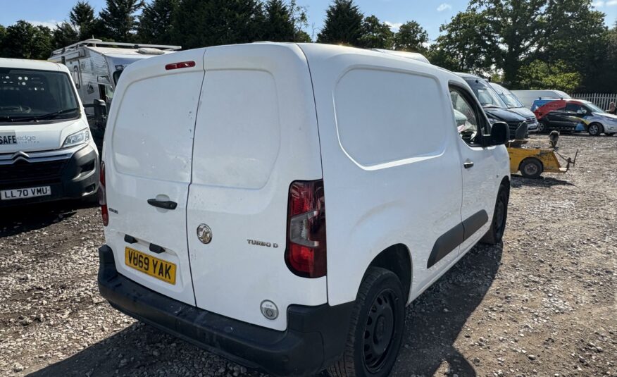 2019 VAUXHALL COMBO 2300 EDITION S/S